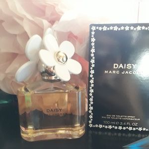 😻Authentic 🌼Daisy🌼 by Marc Jacobs 3.4 fl oz
